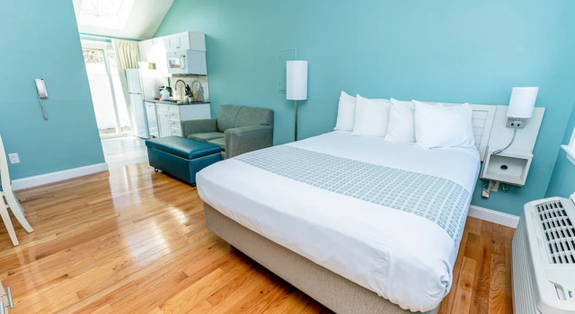 Двухместная студия Edgewater Beach Resort