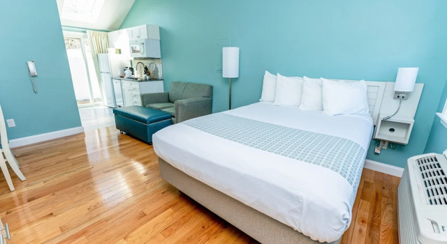 Двухместная студия Edgewater Beach Resort