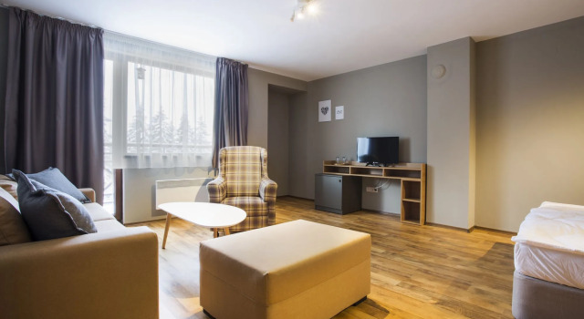 Sunny Hills Ski&Wellness, Buchen Sie Hotel Pamporowo Smoljan
