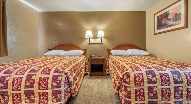 Pueblo Inn, Buchen Sie Hotel Galaţi Colorado