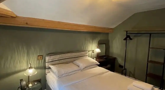 Económica Casal quarto Alison House Hotel