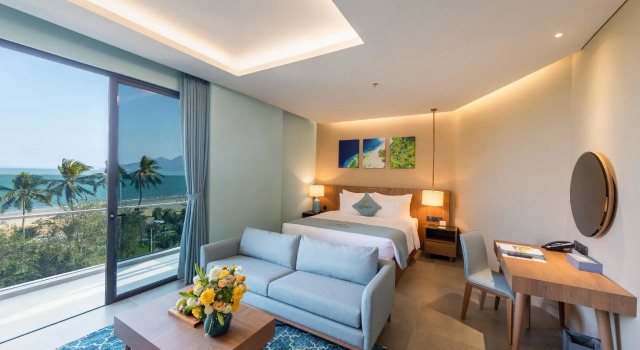 Номер Standard с красивым видом из окна Fleur de Lys Hotel Quy Nhon