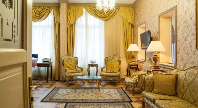 Hotel Raffaello Prague, Забронировать Отель Отели Праги с завтраком, рядом с Намести Миру, Завтраки