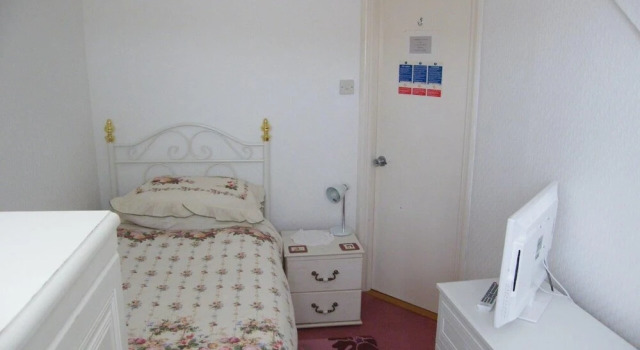 El Tabora Guest House, Book Pension Billige hoteller i Channel Islands