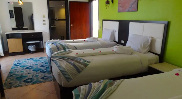 Трёхместный номер Economy Naama Blue Hotel