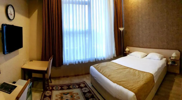 Ekonomiczny dwuosobowy pokój EmexOtel Kocaeli