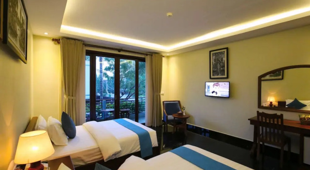 Трёхместный номер Standard с балконом и с красивым видом из окна Chheng Residence