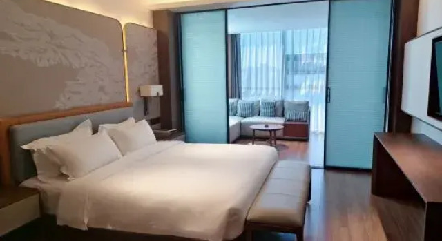 Люкс Business с видом на озеро Nan Gang Hotel