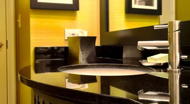 Четырёхместный номер Standard с видом на город Hotel Chicago Downtown, Autograph Collection