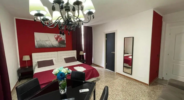 Номер Standard Napoli Central City
