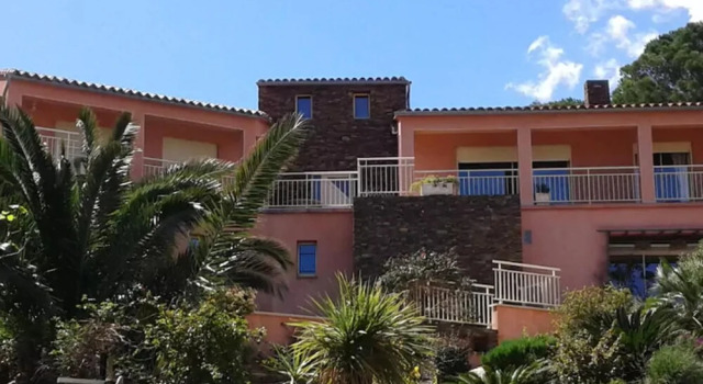 Studio in Collioure, With Wonderful sea View, Enclosed Garden and Wifi, Rezervovat Hotel Hotely v Vermillion Coast s parkováním, Parkování