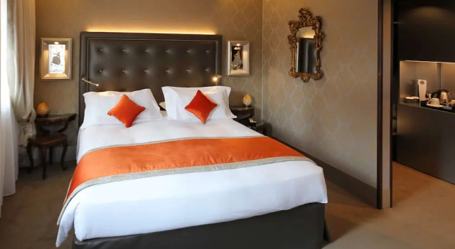 Двухместный номер Deluxe с балконом и с видом на канал Papadopoli Hotel Venezia - MGallery Collection