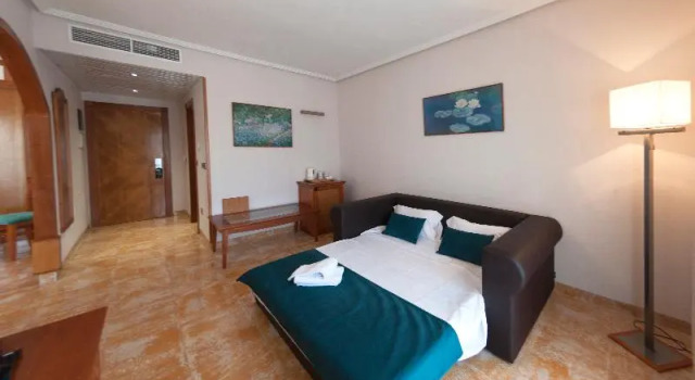 Номер Standard с балконом Hotel La Laguna Spa & Golf