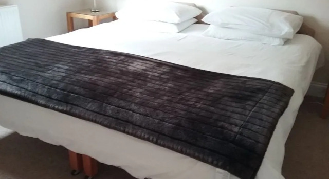 Shangri-la bed and breakfast, Book Hotel Leuchars Fife