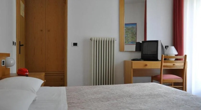 Hotel Ideal, Забронировать Отель Sarche di Calavino Трентино