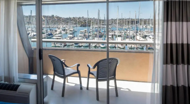 Двухместный номер Standard с видом на гавань Bay Club Hotel and Marina