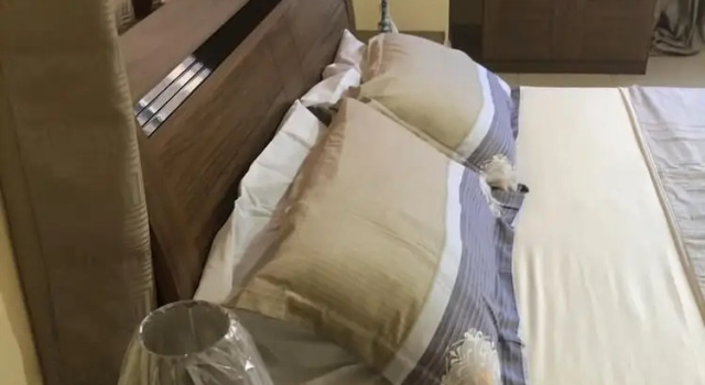 Четырёхместные апартаменты Comfort с балконом Isaac Anthony Homes