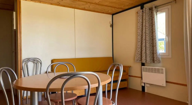 Кровать в общем номере Camping La Dune
