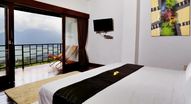 The Cave Hotel