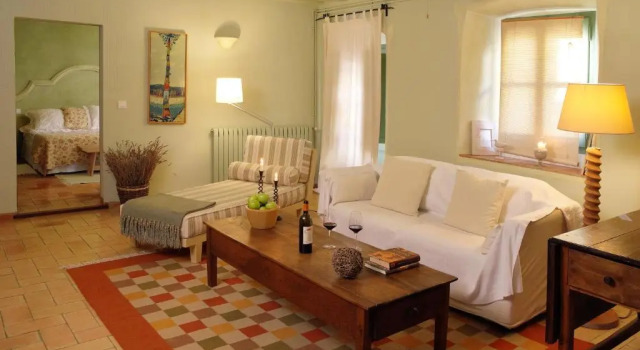 Полулюкс Hotel la Plaça Madremanya