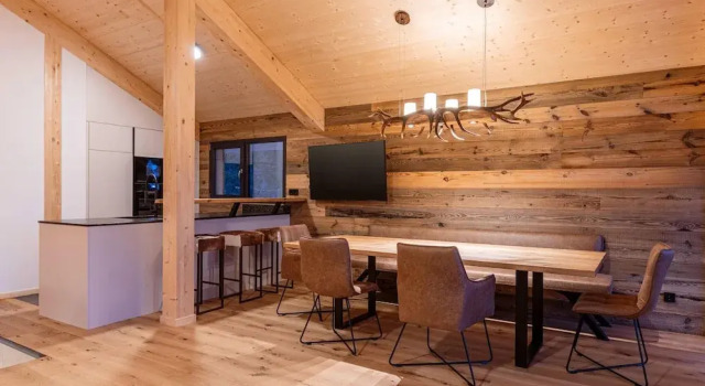Шале Lavish Chalet With Sauna