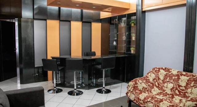 Апартаменты Christines downtown suites
