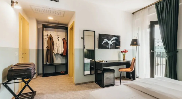 Двухместный номер Classic с балконом HOTEL AGORA Mures