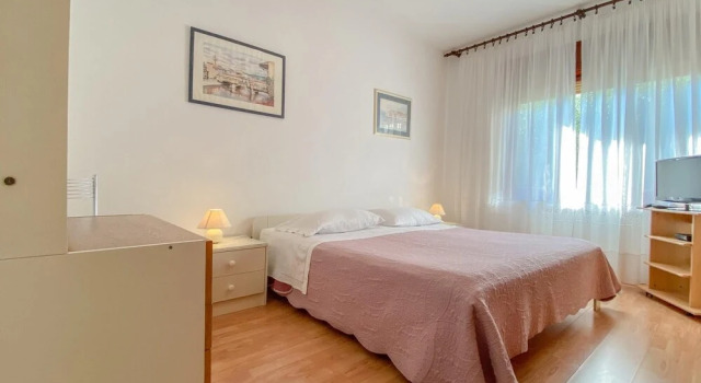 Beco A2 nr 1 in Novigrad, Забронировать Отель Отели Новиград 3 звезды, 3*