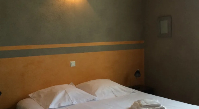 Tastefully Furnished Villa With Fenced Private Pool, 9 km From Vaison-la-romaine