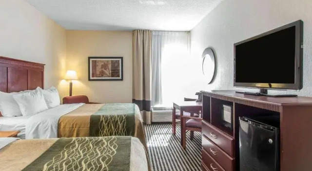 Шестиместный номер Standard Comfort Inn Birmingham - Irondale