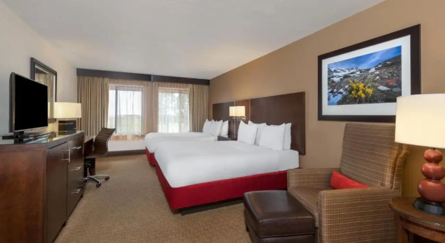 Четырёхместный номер Standard Radisson Hotel Colorado Springs Airport