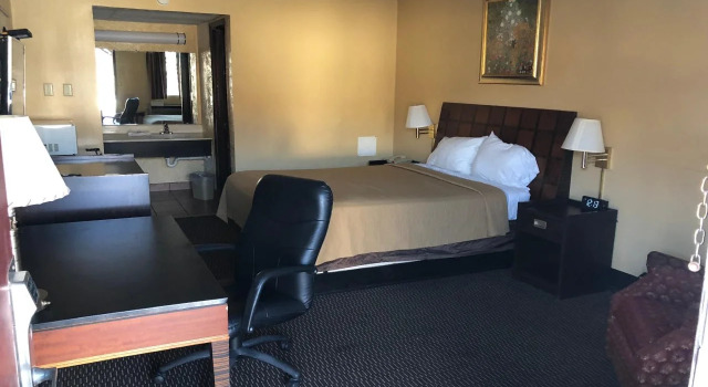 Nendels Inn & Suites Dodge City Airport, Buchen Sie Hotel Dodge City Kansas
