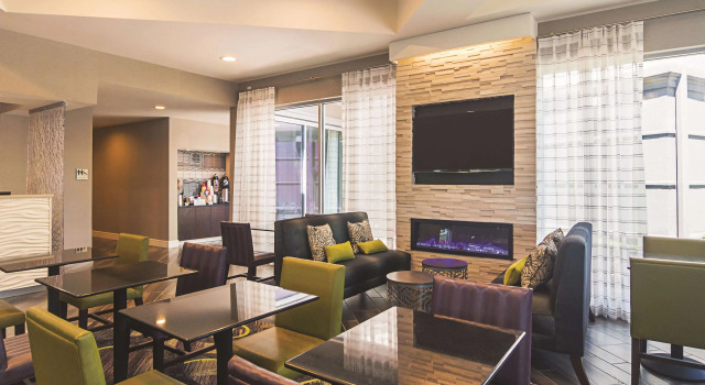 La Quinta by Wyndham Oklahoma City - NW Expwy, Buchen Sie Hotel Oklahoma City Oklahoma