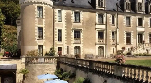 Chateau des Arpentis, Забронировать Отель Сен-Регле Центр