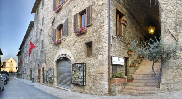 Hotel Properzio