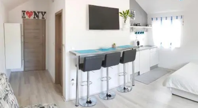 Hortenzia Apartments, Prenota Appartamento Città di Lesina 