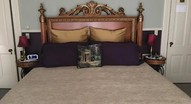 Номер Luxury Queen Anne Bed and Breakfast