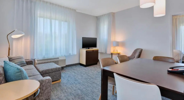 Люкс с 2 комнатами TownePlace Suites by Marriott Nashville Airport