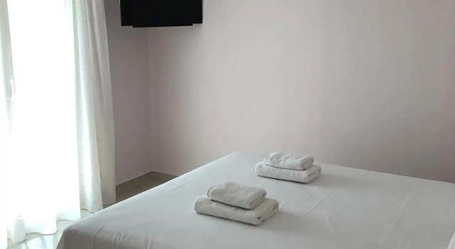 Студия Deluxe Bounatsa Studios & Apartments