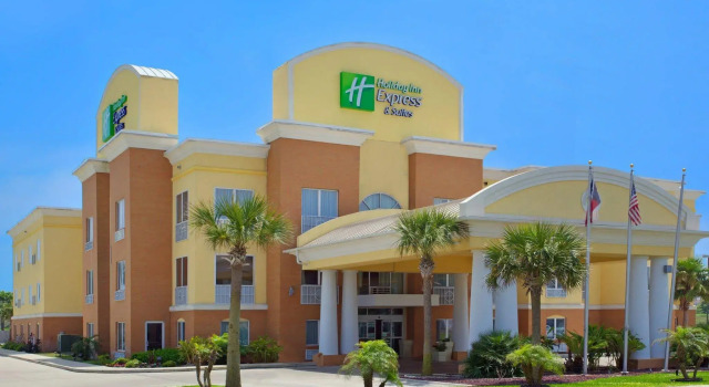 Holiday Inn Express Hotel and Suites Port Aransas/Beach Area by IHG, Забронировать Отель Порт-Аранзас Mustang Island, рядом с Художественный центр Порт-Аранзаса