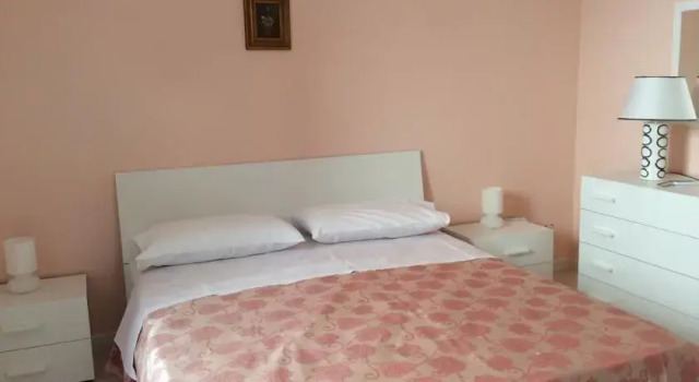 Casa Chiara, Забронировать Отель Отели в центре Санта-Флавия, в центре