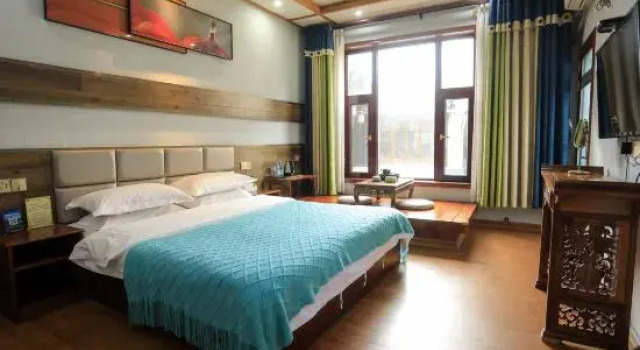 Люкс Hongcun Huakai Banxia Huipai Courtyard Homestay