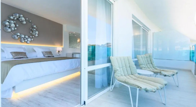 Люкс Plaza Santa Ponsa Boutique Hotel