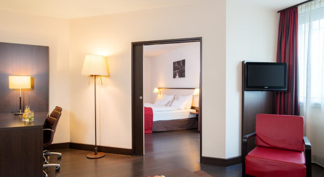 Апартаменты NH Wien City