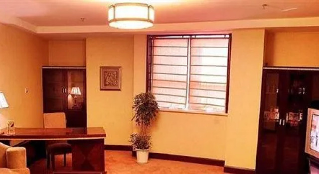 Manhattan Grand Hotel - Yingkou, Rezerwuj Hotel Yingkou Liaoning