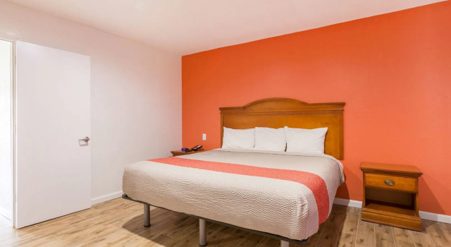 Motel 6 Englewood, FL, Забронировать Мотель Энглвуд штат Флорида