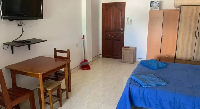 Bangla Thai  Escape 7-10 min walk