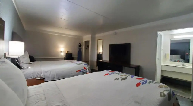 Двухместный номер Standard Budget Host Inn- Medical Center