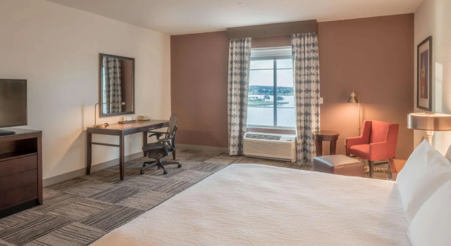 Двухместный номер Standard с видом на озеро Hilton Garden Inn Granbury