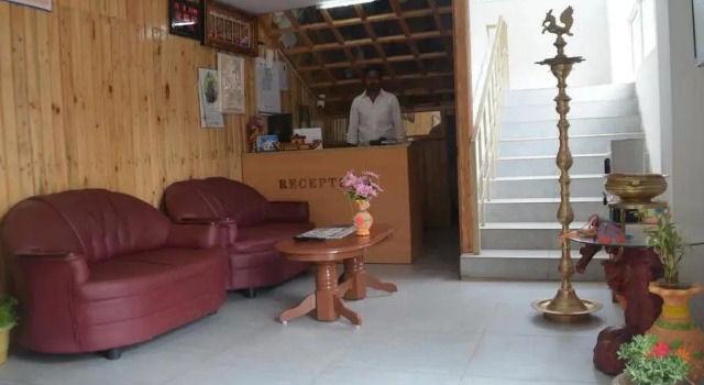 Sarvesh Residency, Забронировать Отель Отели Кодайканала с парковкой, рядом с Kodai International Business School, Парковка